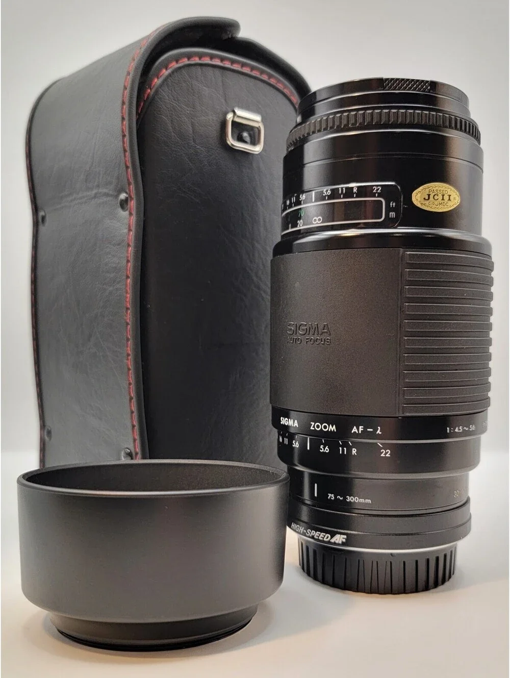 Sigma 75-300mm f/4.5-5.6 AF Multi-Coated Zoom Lens - SN 3071058 Minolta A-Mount